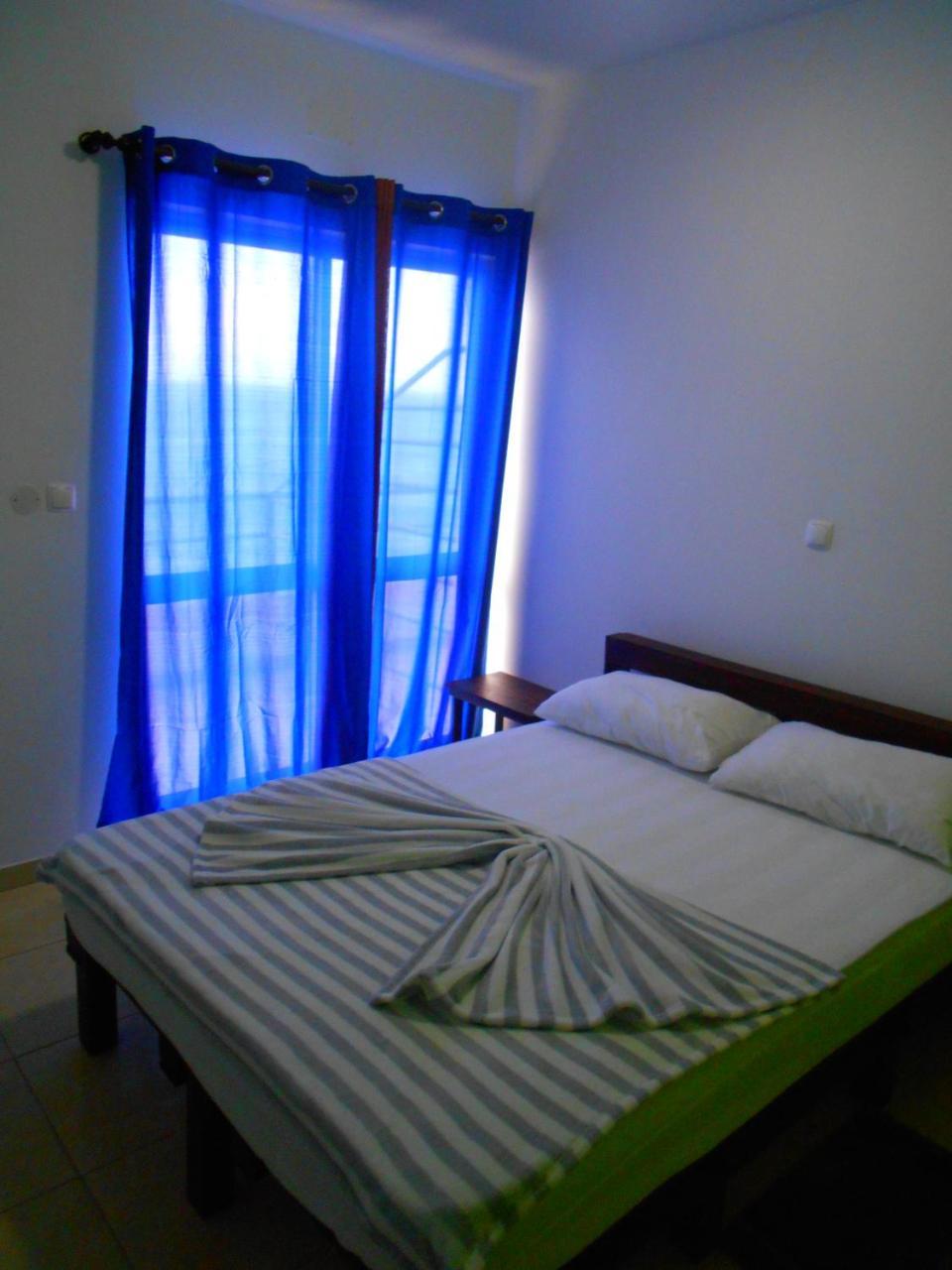Guest House Frontera Pinto Ngoại thất bức ảnh